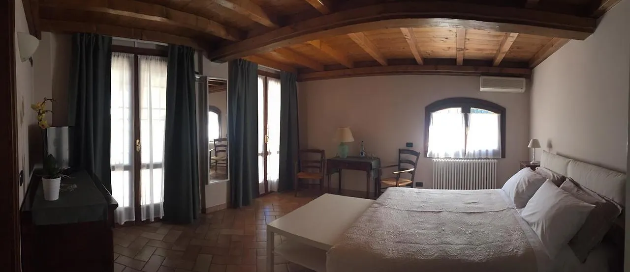 B&B Civico 7 Vignola  Italy