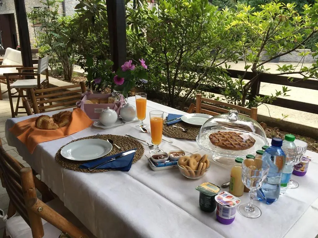 Bed & Breakfast B&B Civico 7 Vignola  Italy